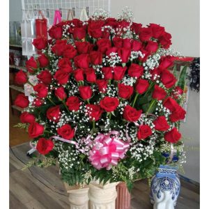 Canasto 70 Rosas Rojas