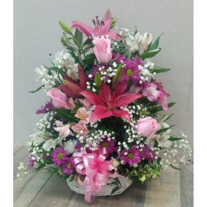 Canasto Mediano Rosas, Gerberas y Flores Estacion