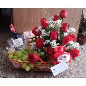 Rosas Frutas y vino